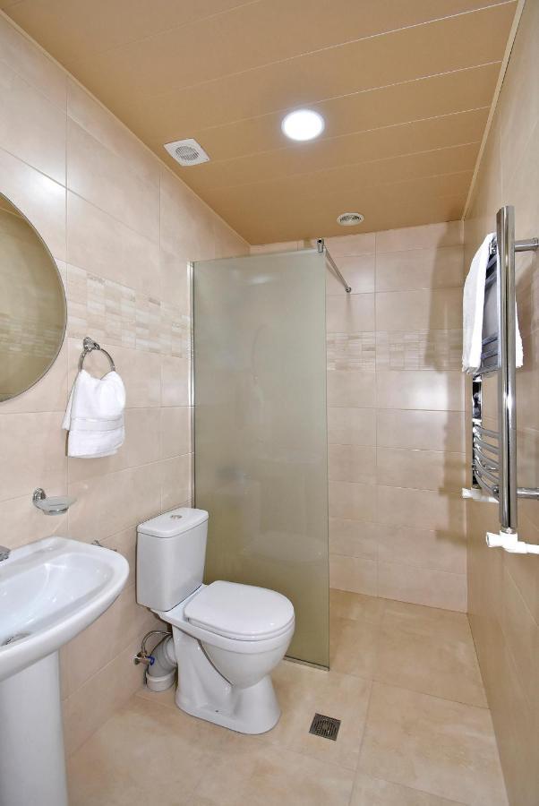 The Nut Guest House Γιερεβάν Εξωτερικό φωτογραφία